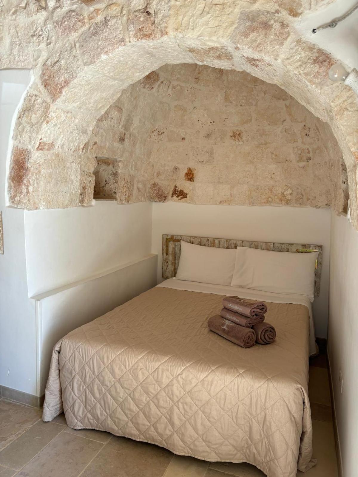 Trullo Terra Di Alix Villa Ostuni Exteriör bild