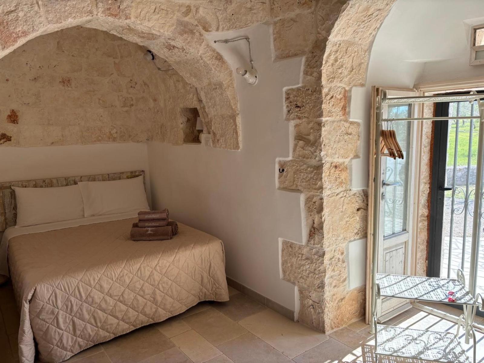Trullo Terra Di Alix Villa Ostuni Exteriör bild